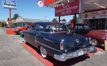 Chrysler-new-yorker-1953-blue-19