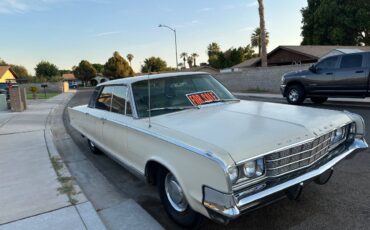 Chrysler-new-yorker-1965-1