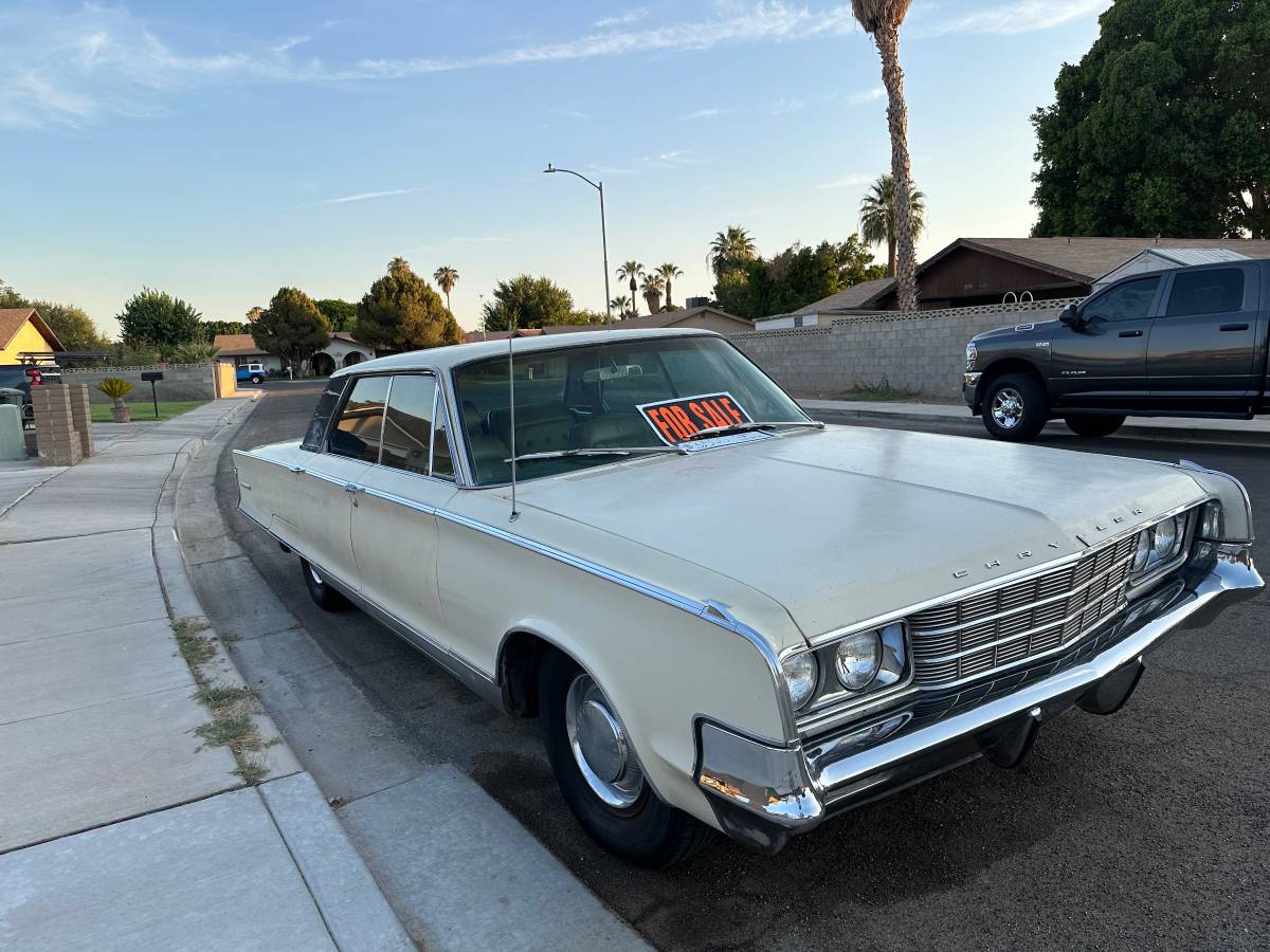 Chrysler-new-yorker-1965-1