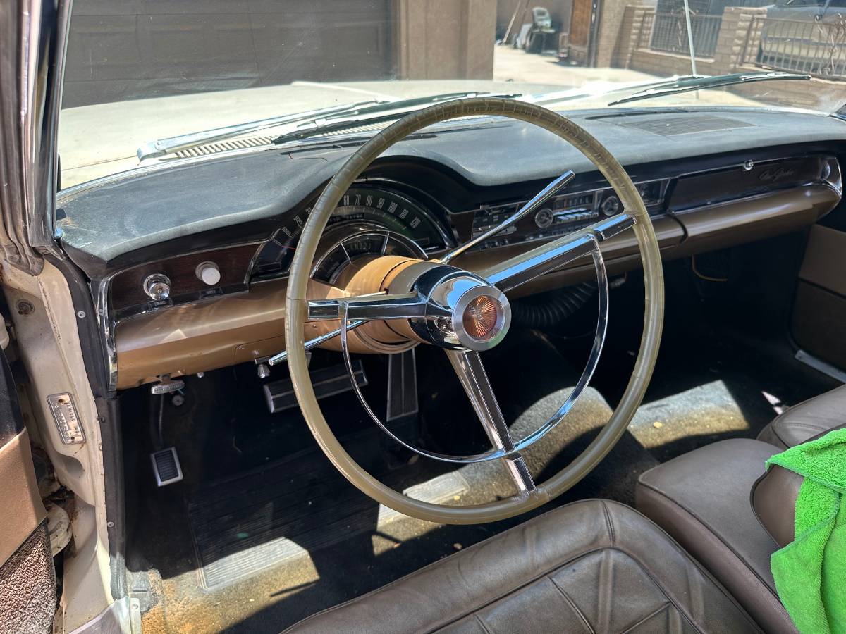Chrysler-new-yorker-1965-3