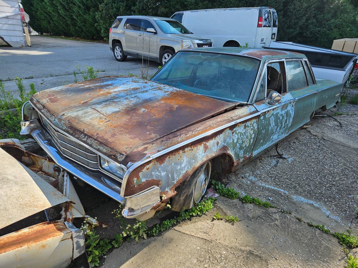 Chrysler-new-yorker-1965-green