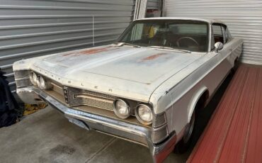 Chrysler-new-yorker-1967-12