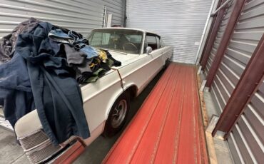 Chrysler-new-yorker-1967-white-13