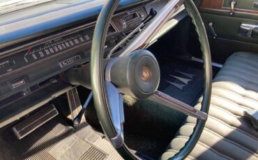 Chrysler-new-yorker-1968-green-1