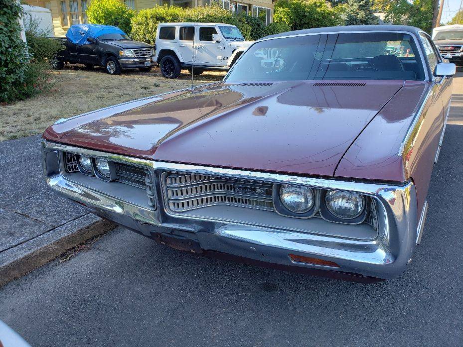 Chrysler-new-yorker-1972-brown-1