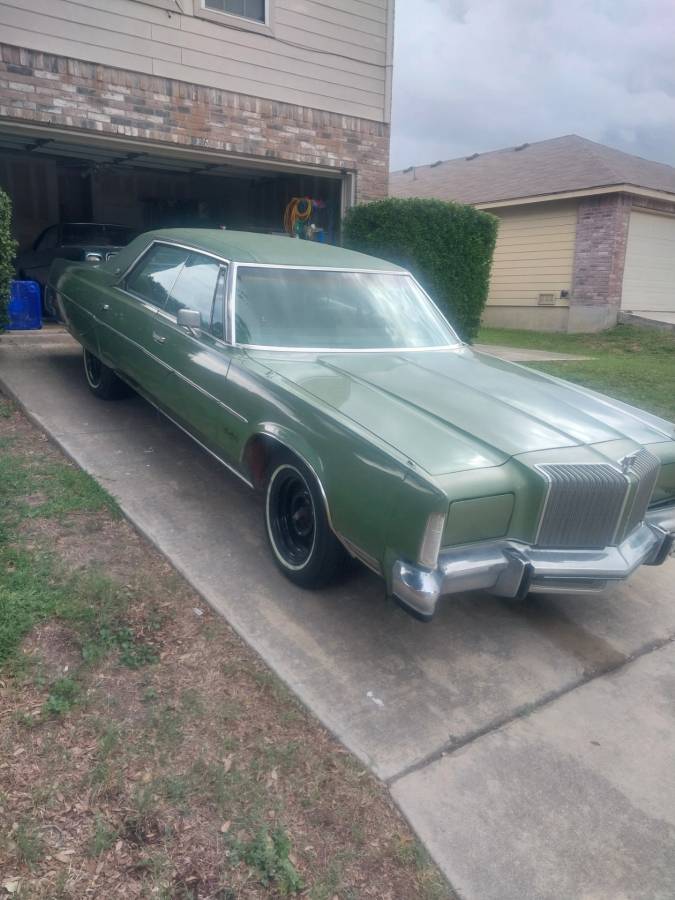 Chrysler-new-yorker-1977-green-1