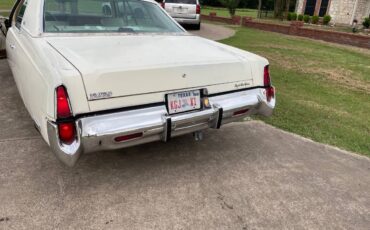 Chrysler-new-yorker-1977-white-3