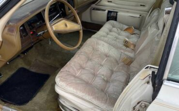 Chrysler-new-yorker-1977-white-4