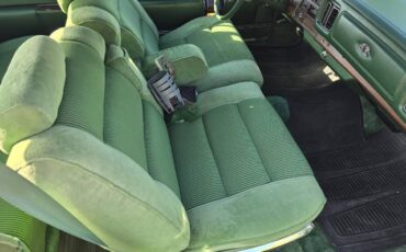 Chrysler-new-yorker-1977-white-7