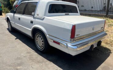 Chrysler-new-yorker-1987-white-2