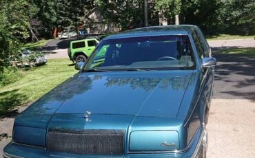 Chrysler-new-yorker-fifth-avenue-1992-green