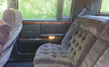 Chrysler-new-yorker-fifth-avenue-1992-green-6