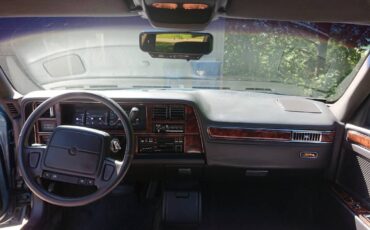 Chrysler-new-yorker-fifth-avenue-1992-green-7