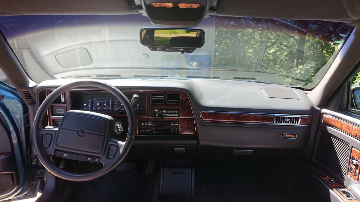 Chrysler-new-yorker-fifth-avenue-1992-green-7