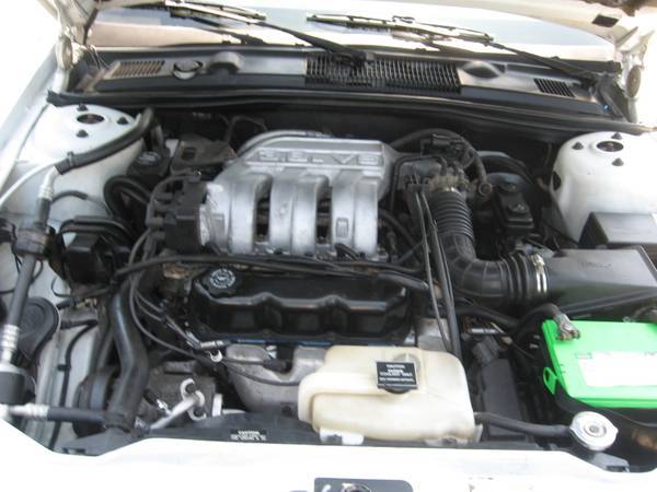 Chrysler-new-yorker-fifth-avenue-1993-white-10