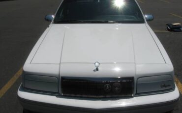 Chrysler-new-yorker-fifth-avenue-1993-white-14