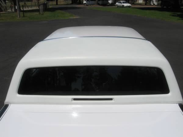 Chrysler-new-yorker-fifth-avenue-1993-white-15