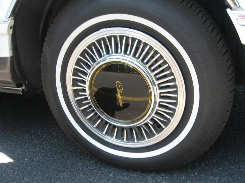 Chrysler-new-yorker-fifth-avenue-1993-white-18