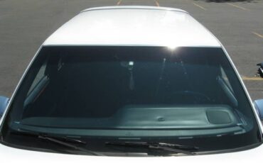 Chrysler-new-yorker-fifth-avenue-1993-white-9