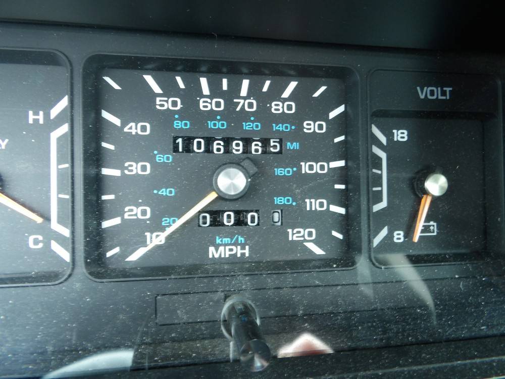 Chrysler-new-yorker-salon-1991-blue-10