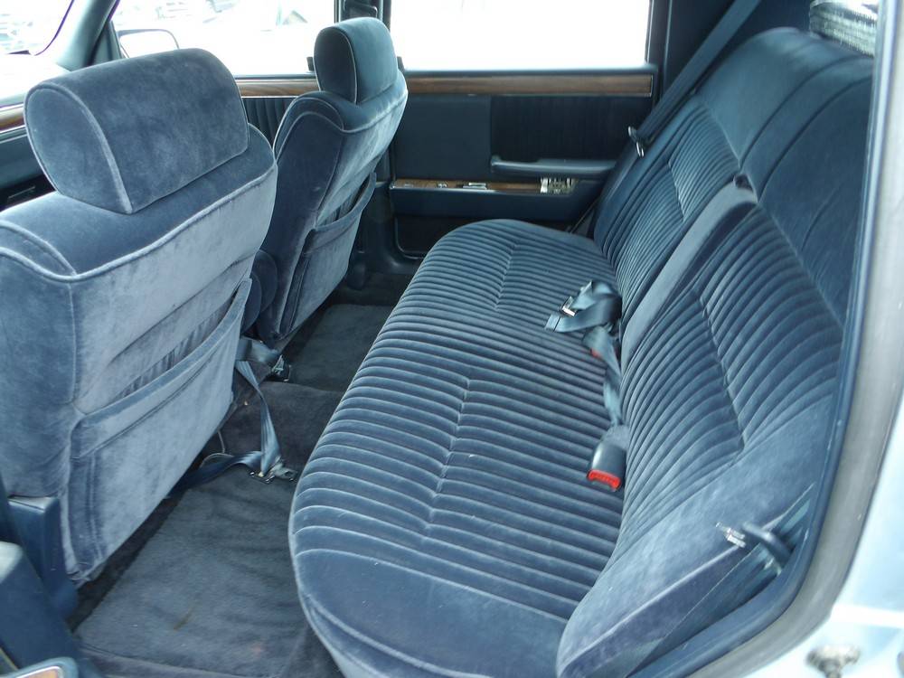 Chrysler-new-yorker-salon-1991-blue-12