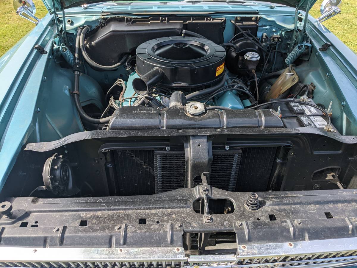 Chrysler-newport-1963-green-14