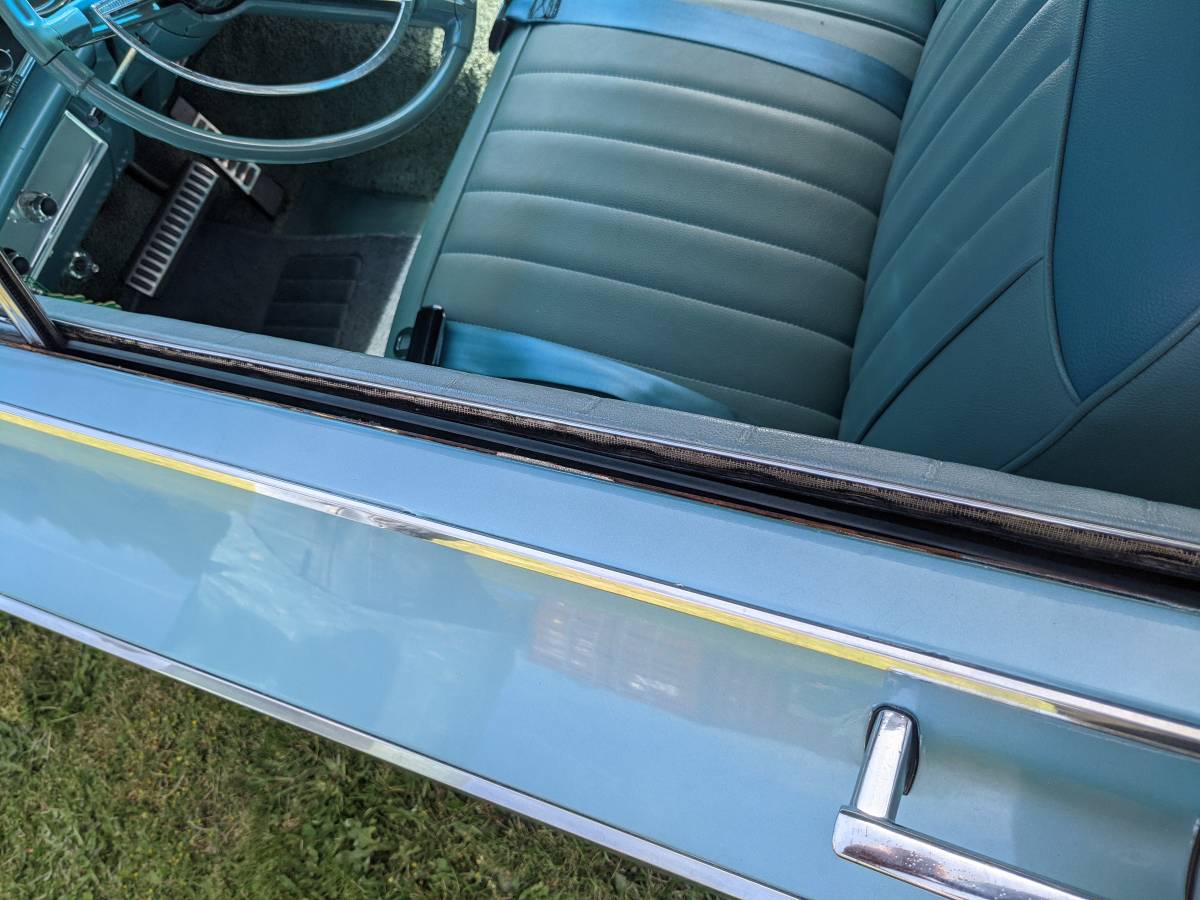Chrysler-newport-1963-green-3