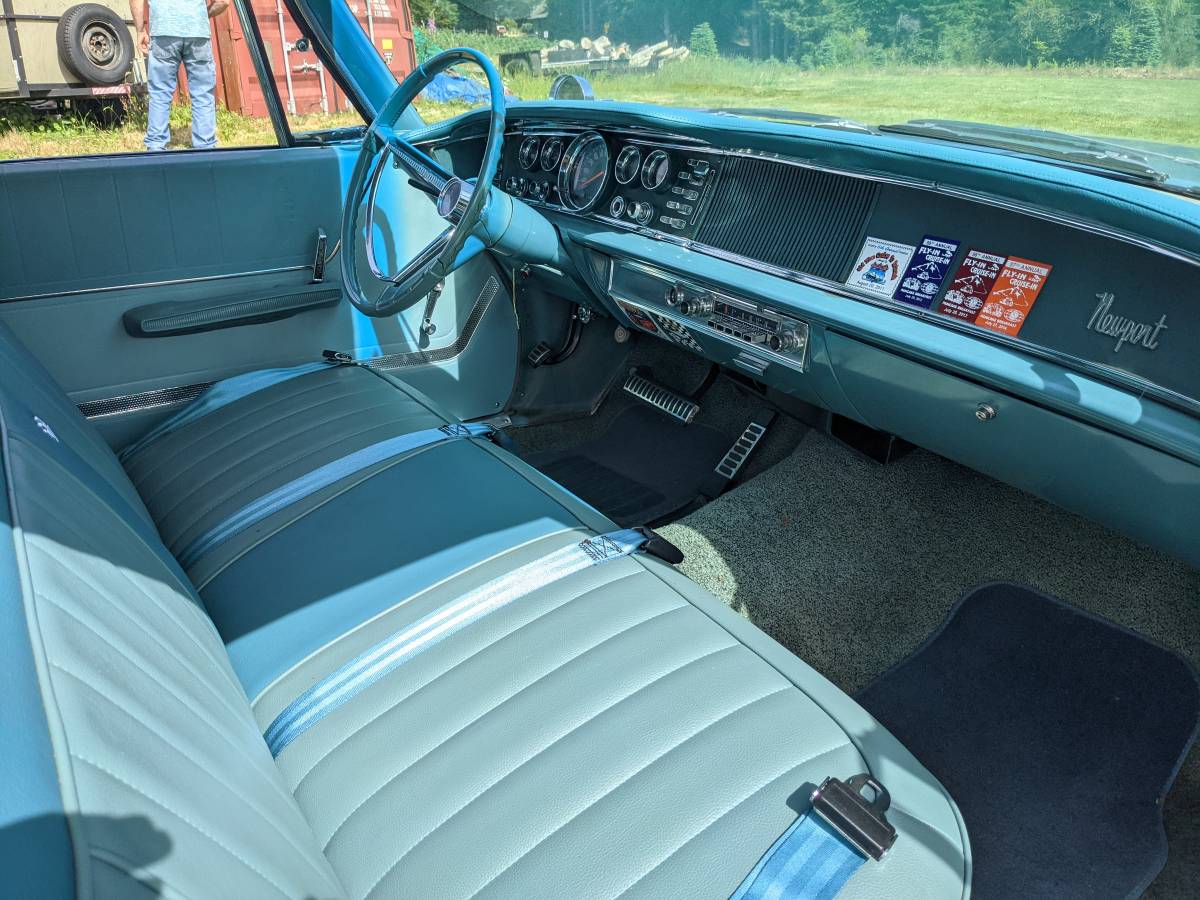 Chrysler-newport-1963-green-9