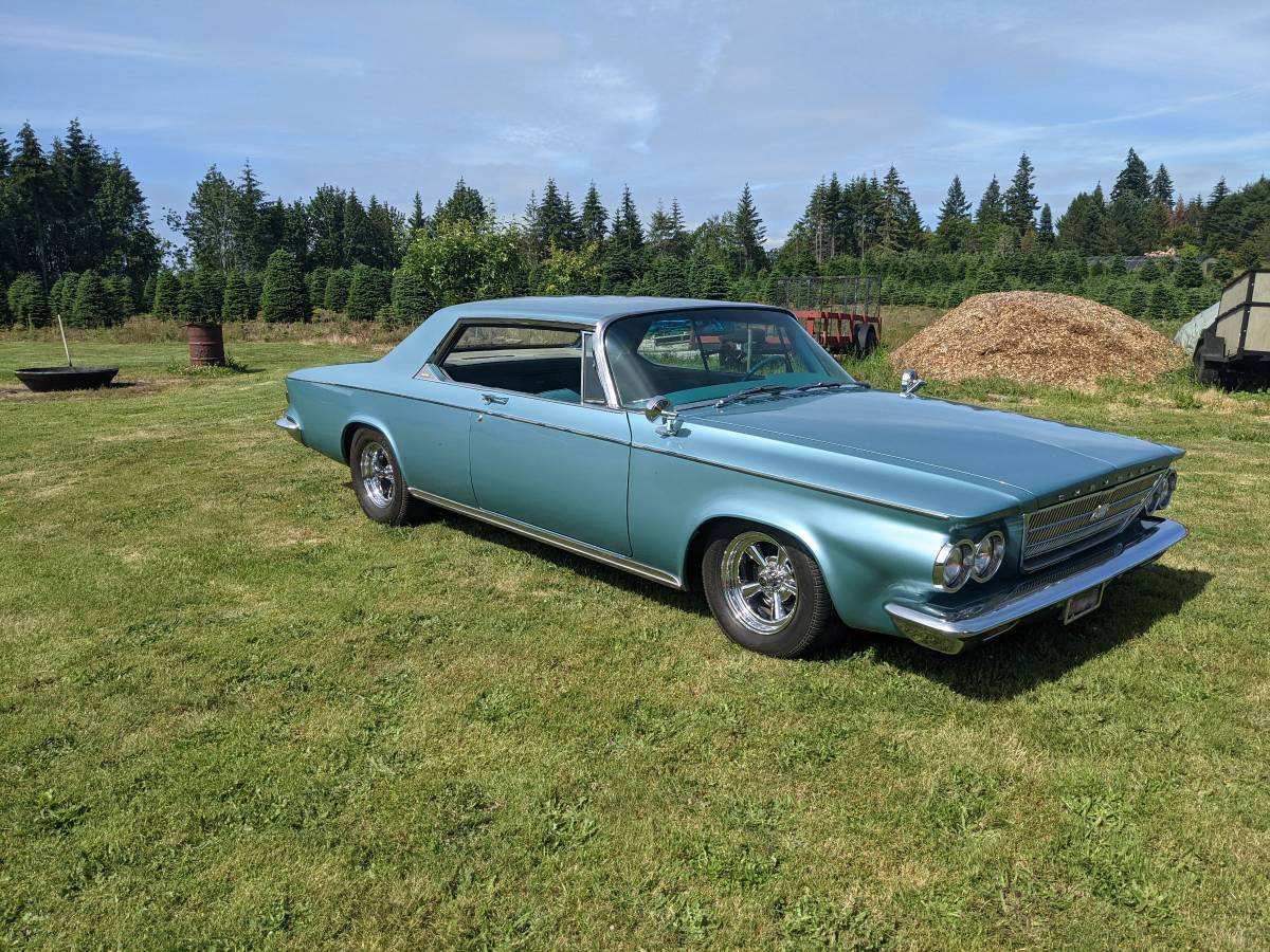 Chrysler-newport-1963-green