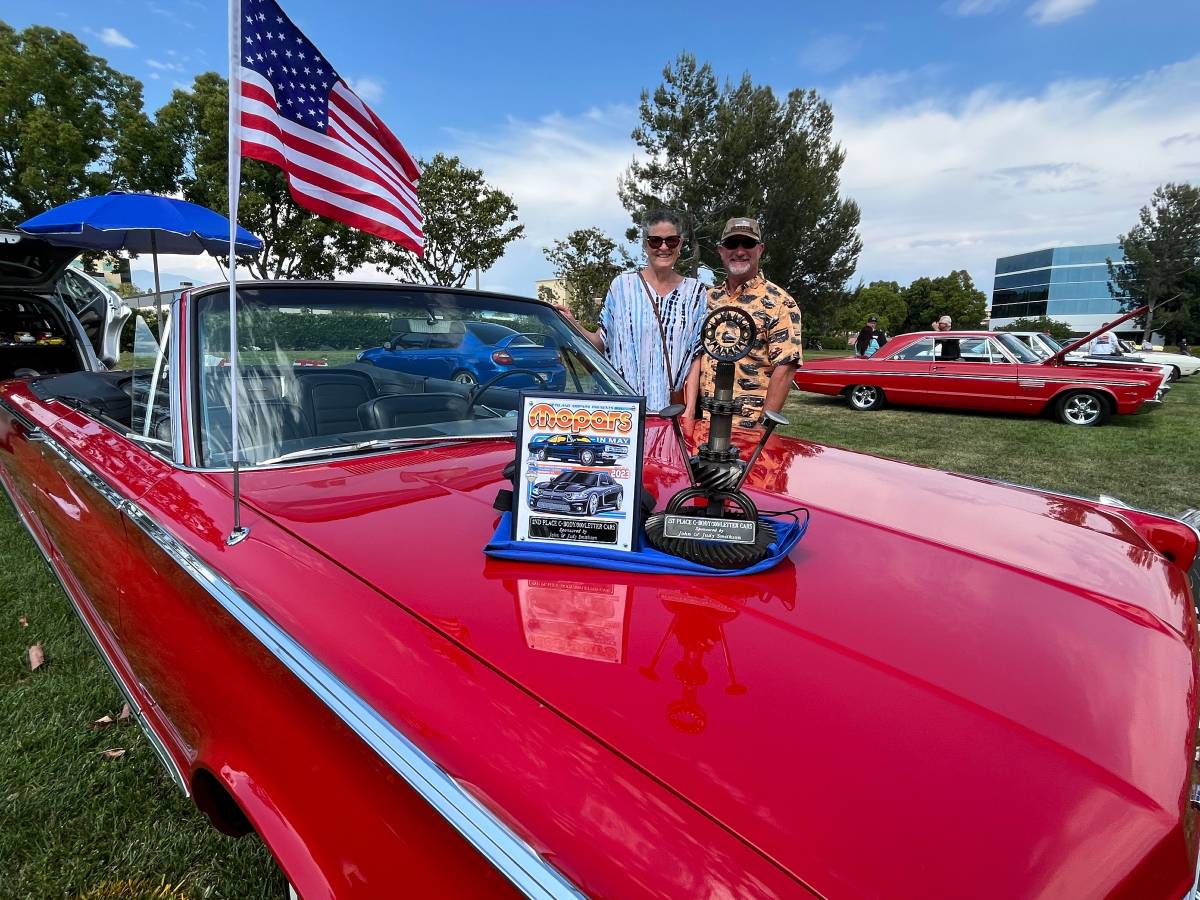 Chrysler-newport-1966-red-5