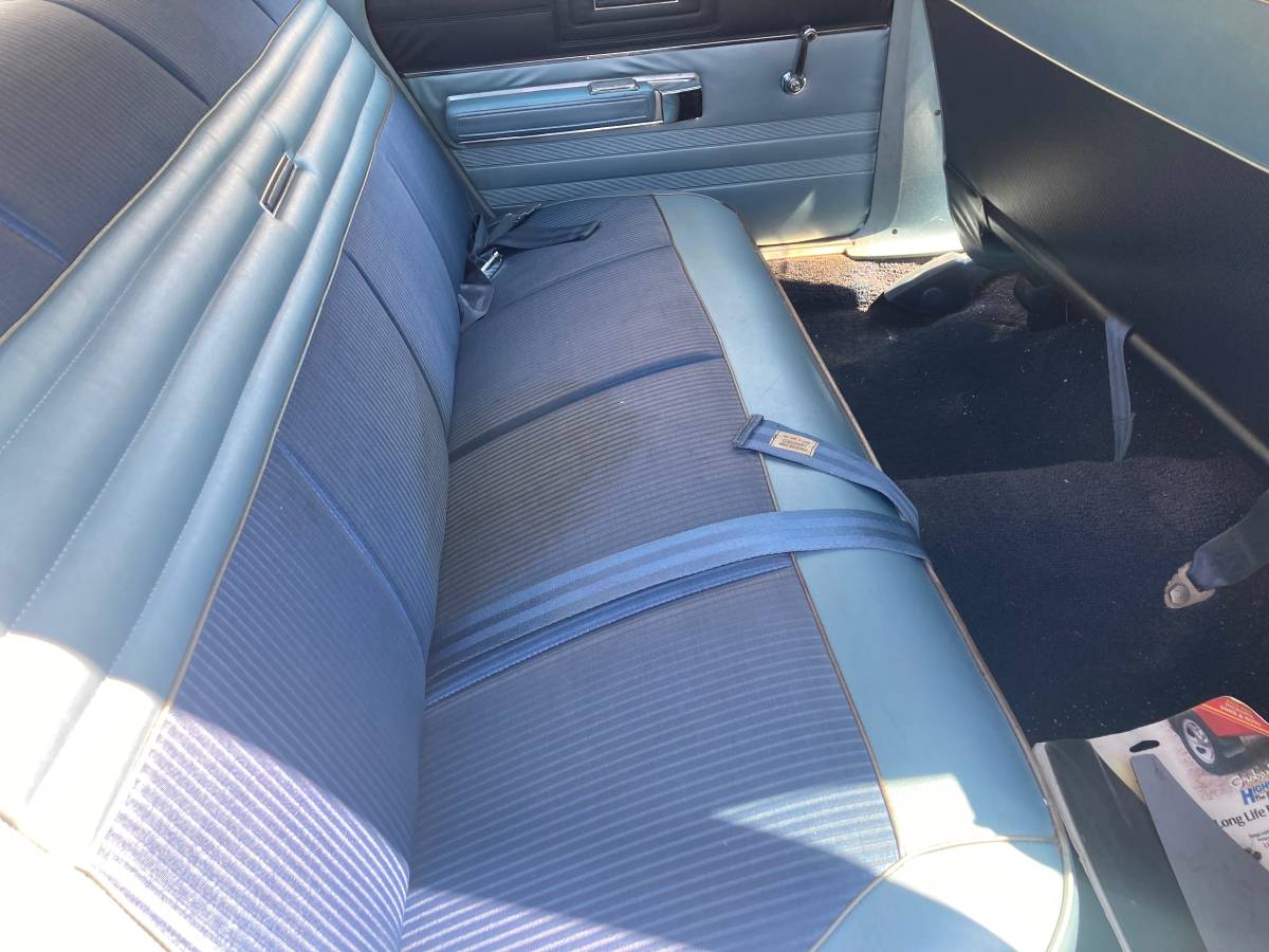 Chrysler-newport-1967-blue-11