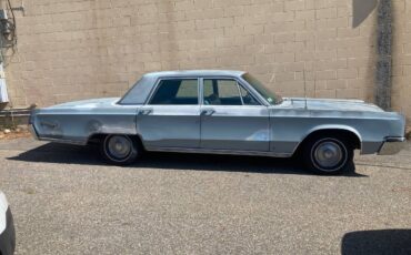 Chrysler-newport-1967-blue-5