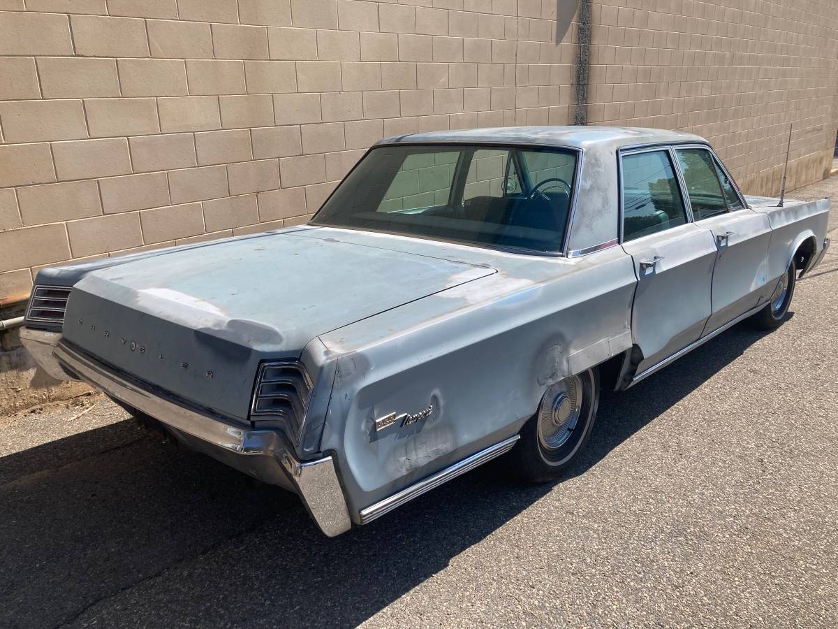 Chrysler-newport-1967-blue-6