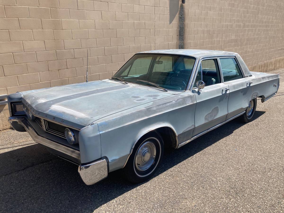 Chrysler-newport-1967-blue