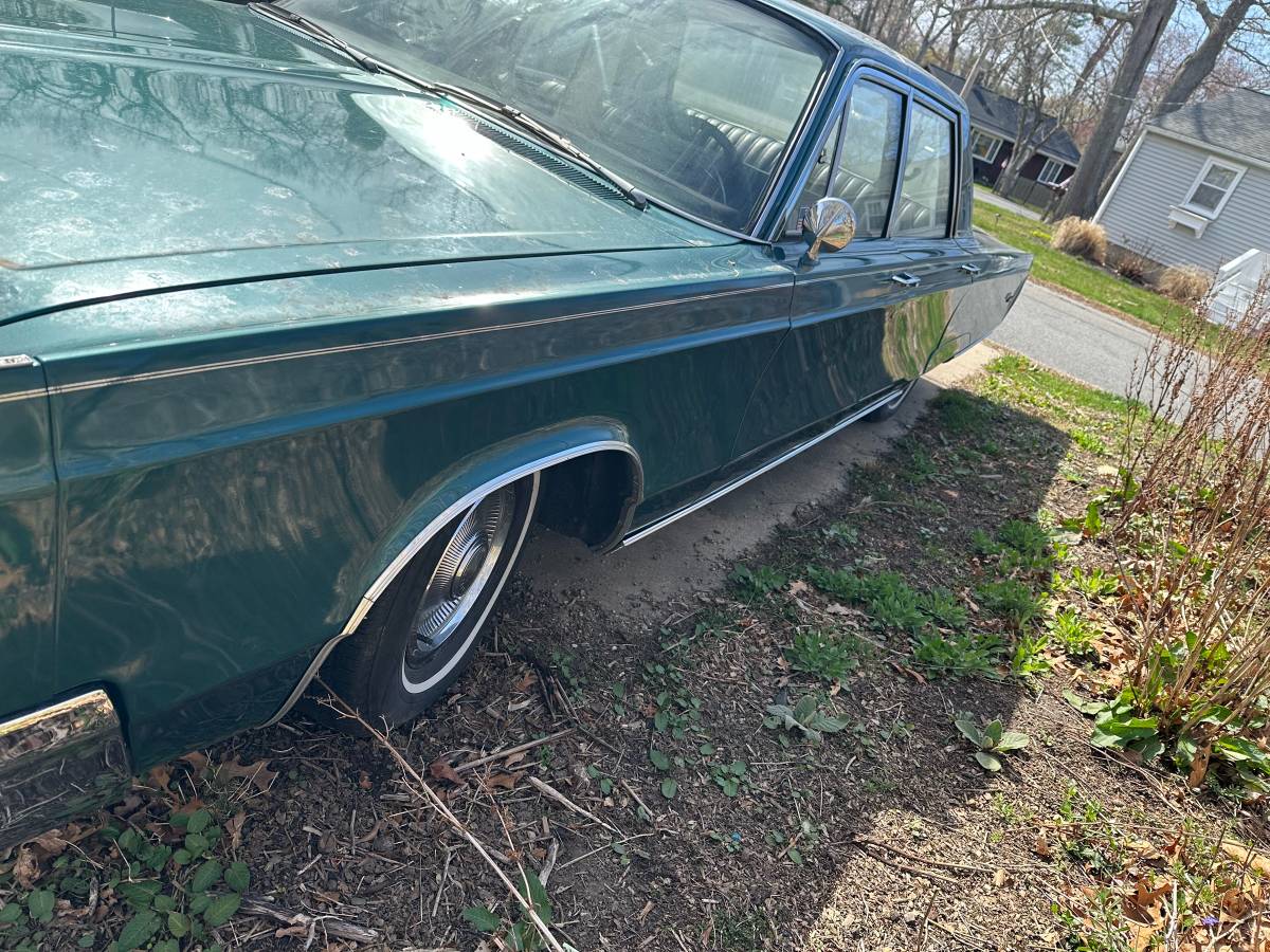 Chrysler-newport-1967-green-1