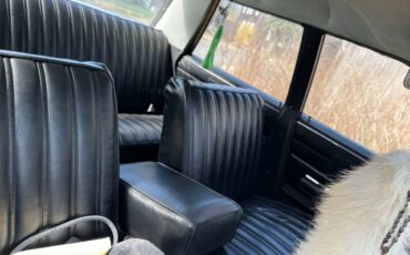 Chrysler-newport-1967-green-3