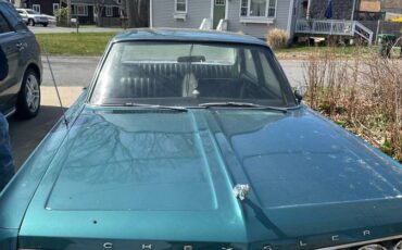 Chrysler-newport-1967-green-5