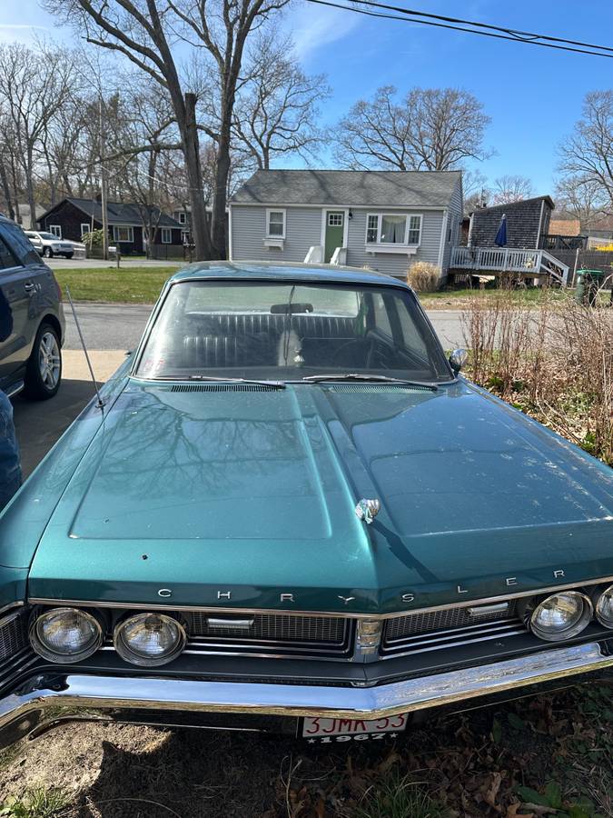 Chrysler-newport-1967-green-5