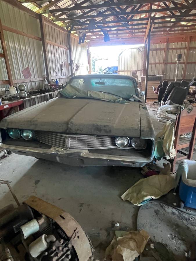 Chrysler-newport-1968-green