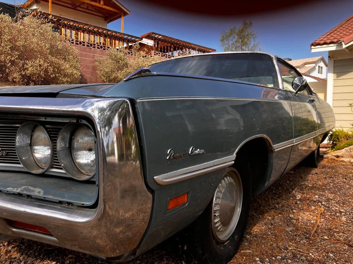 Chrysler-newport-1969