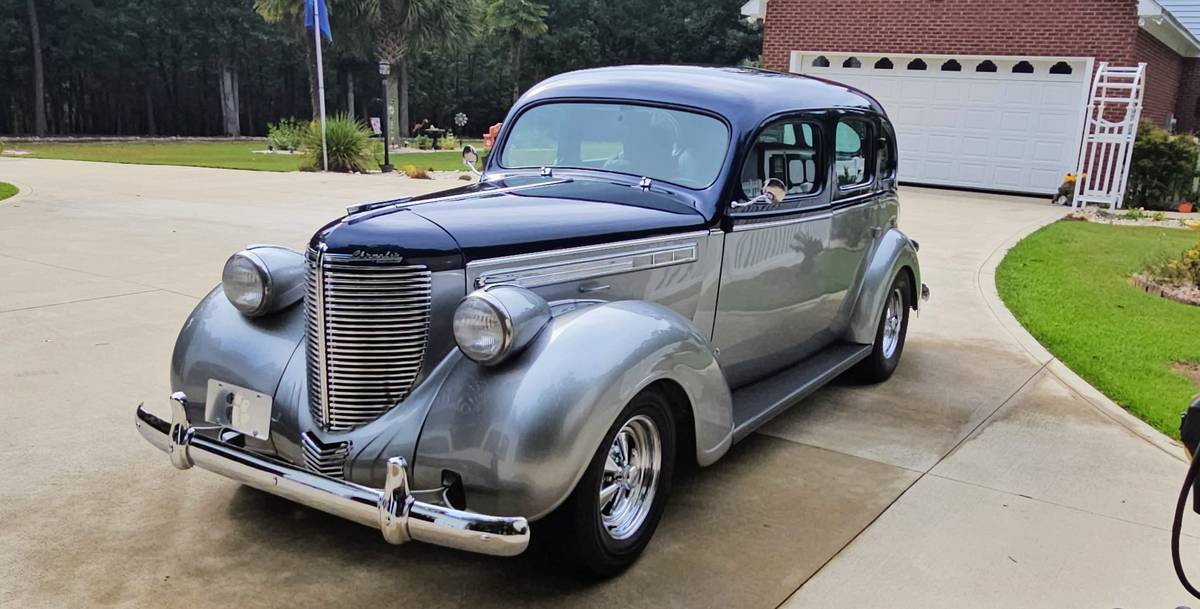 Chrysler-royal-1938-blue-1