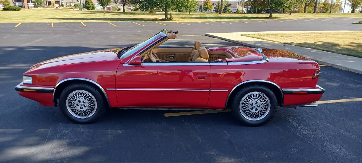 Chrysler-tc-1989-red-1
