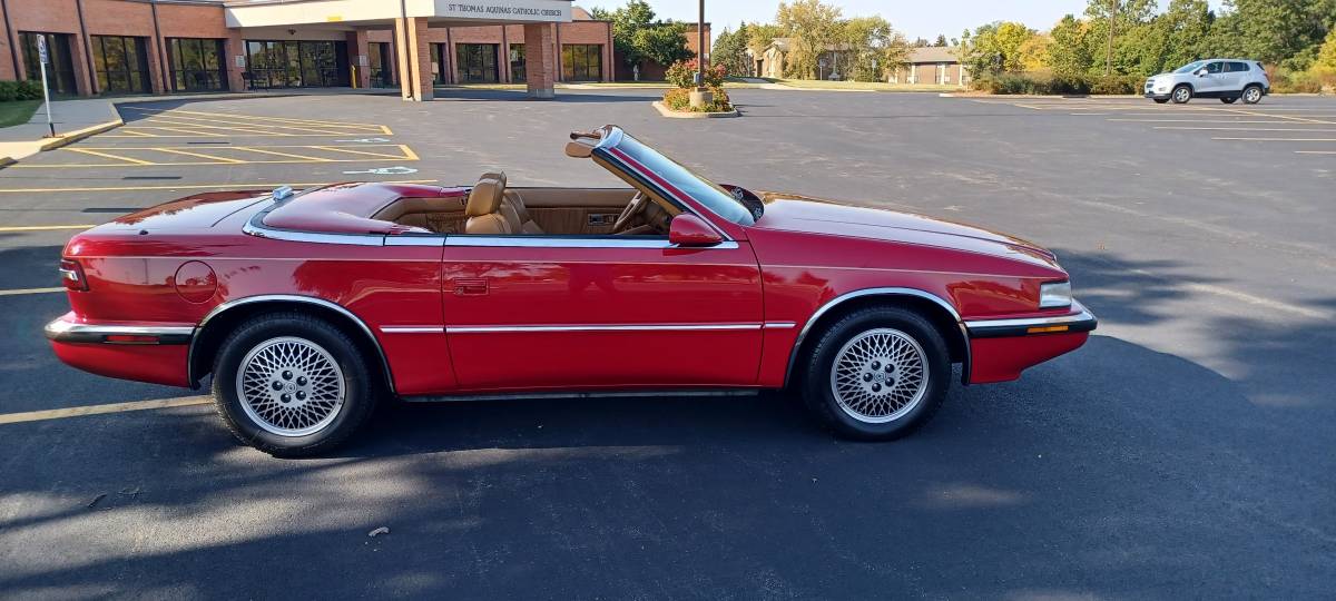 Chrysler-tc-1989-red