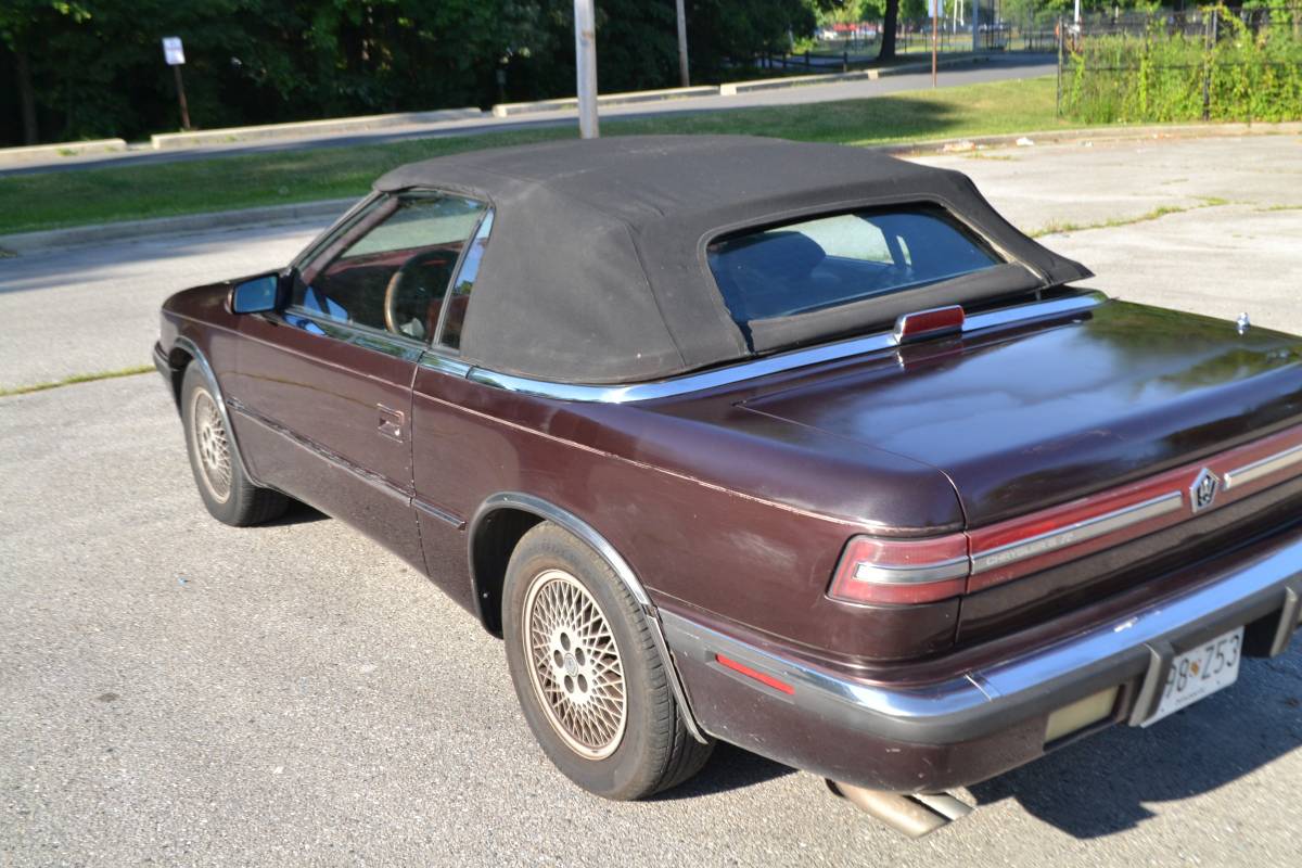 Chrysler-tc-1989-red-8