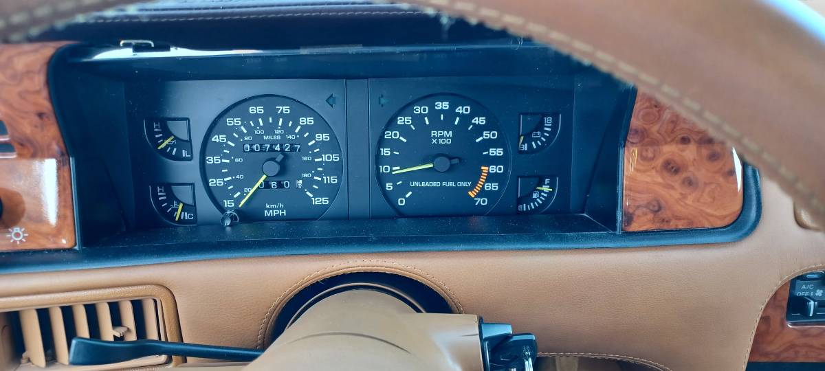 Chrysler-tc-1989-red-9