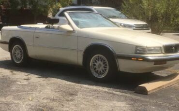 Chrysler-tc-by-maserati-1990-white