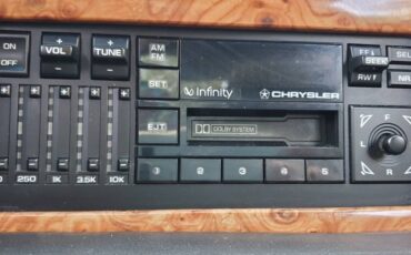 Chrysler-tc-by-maserati-1991-black-14