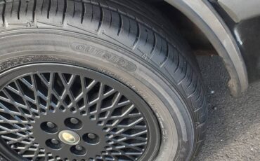 Chrysler-tc-by-maserati-1991-black-19