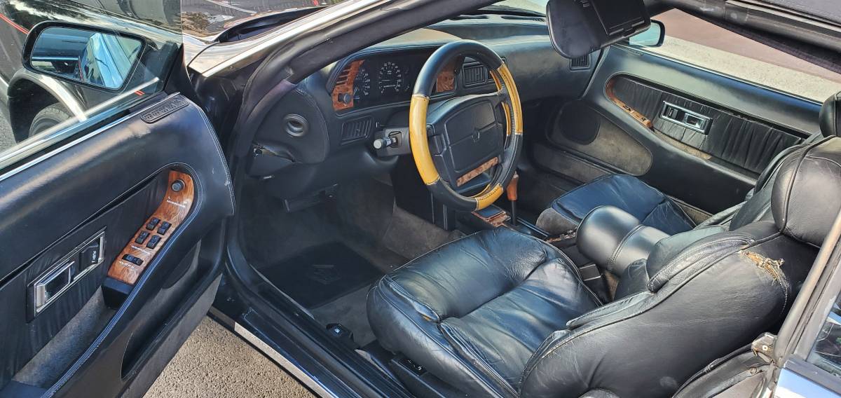 Chrysler-tc-by-maserati-1991-black-4