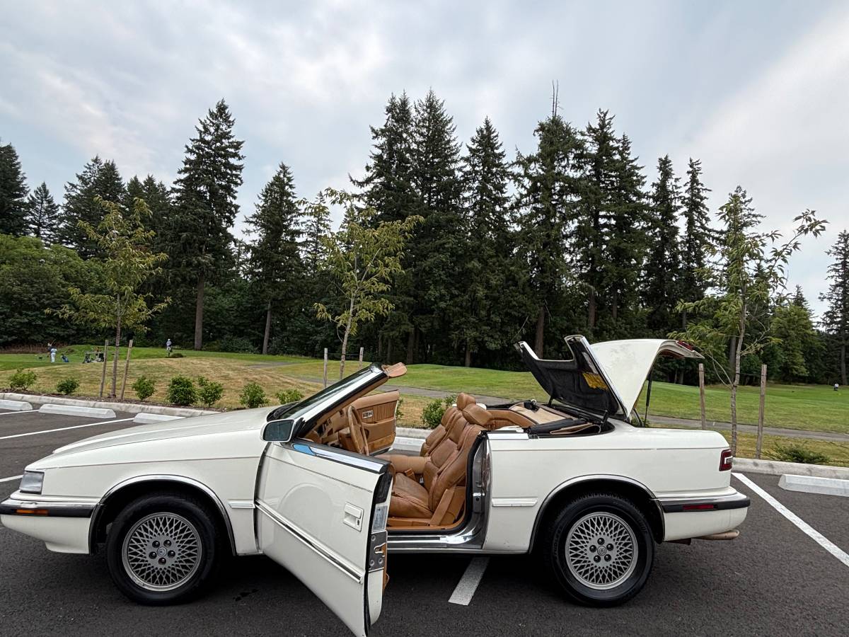Chrysler-tc-maserati-convertible-1990-2